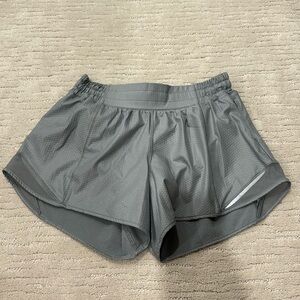 Lululemon Hotty Hot 4" Short